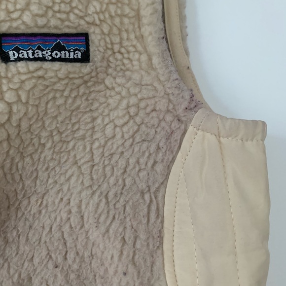 Patagonia Beige Fleece Vest - Picture 2 of 3